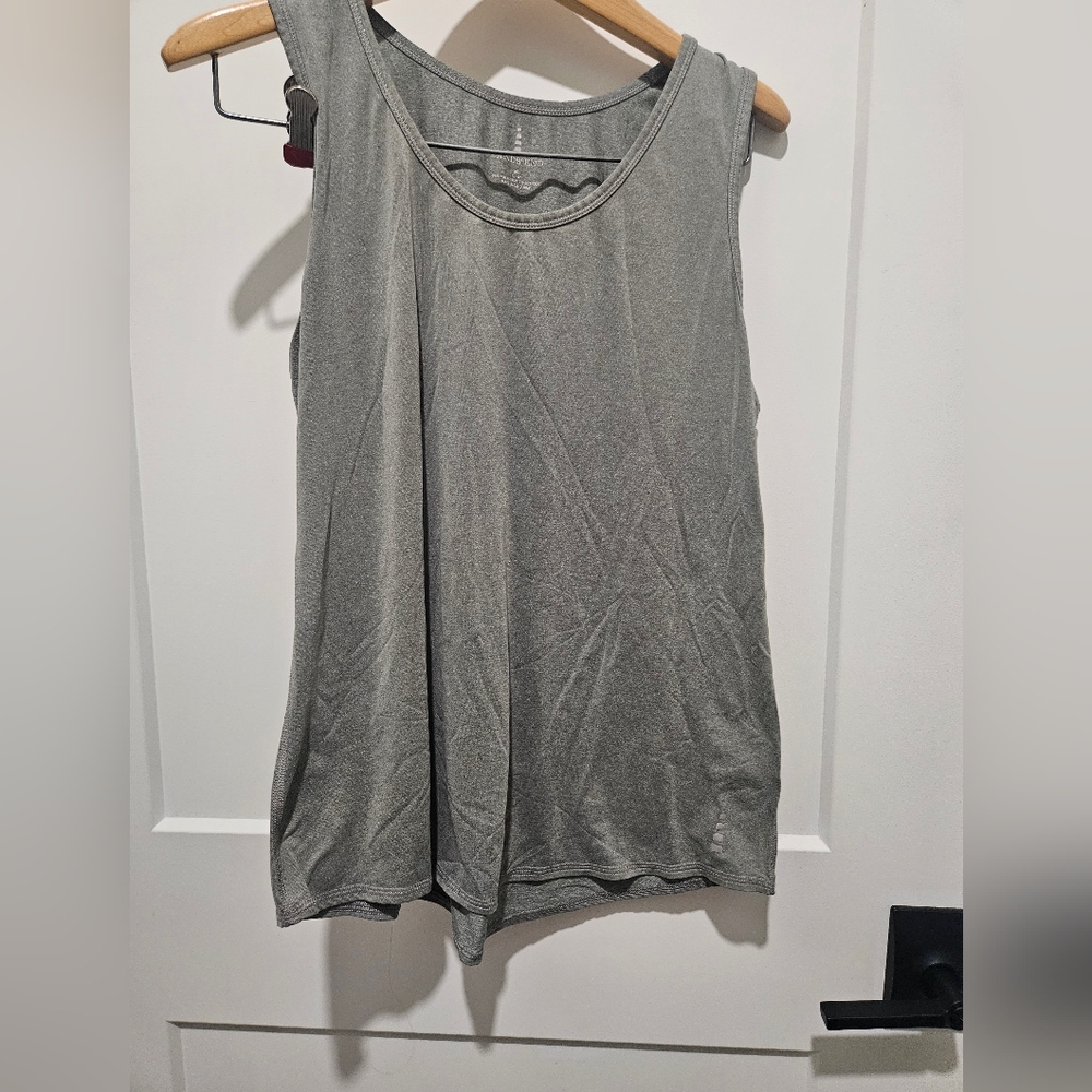 Grey tank